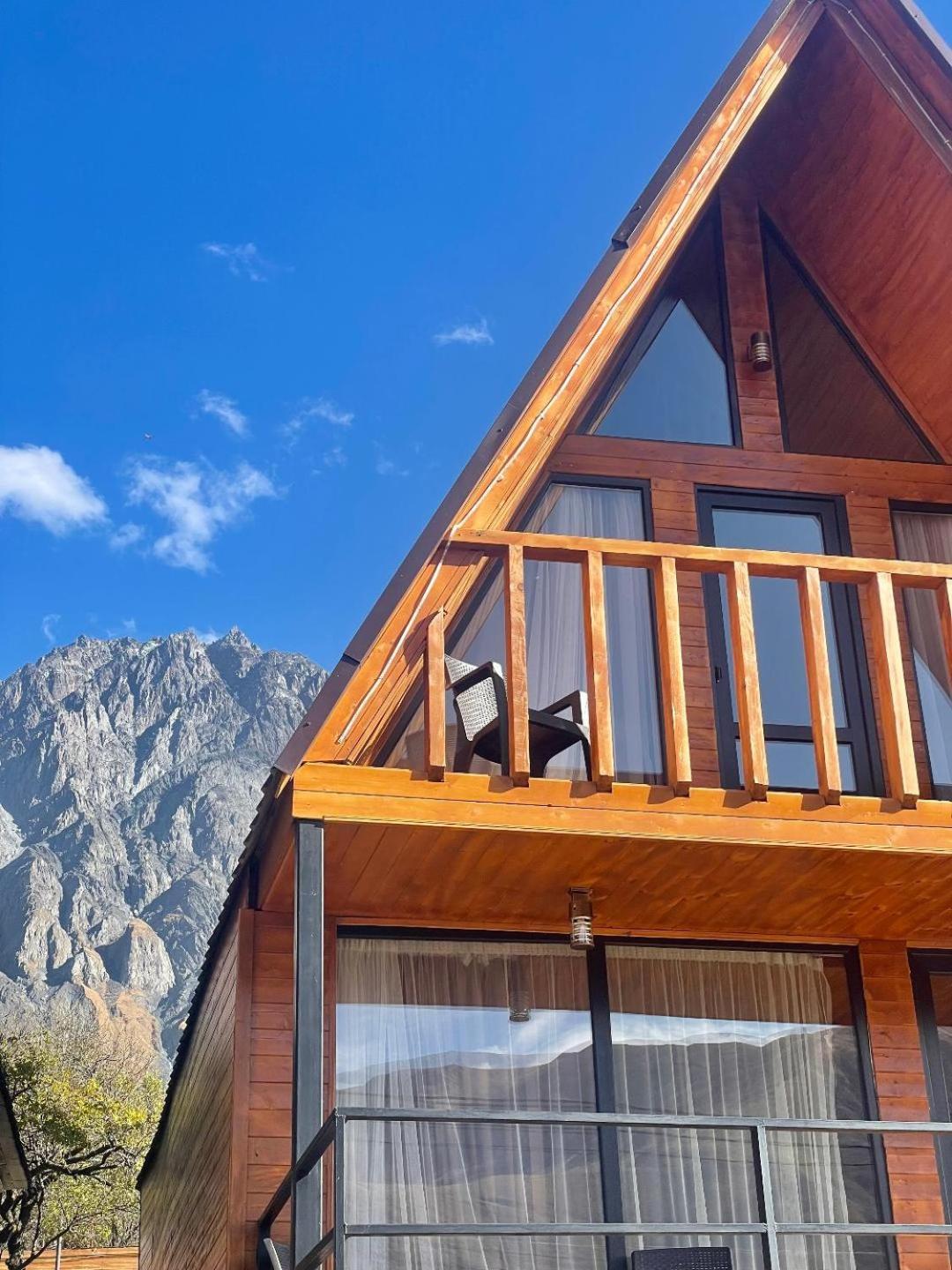 Twin Cottages Kazbegi エクステリア 写真